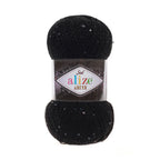 Zu sehen ist Alize Sal Abiye Wolle in einem satten Schwarz mit funkelndem Schimmer und Pailletten; ein leicht glitzerndes Garn mit Metallic‑Effekt, ideal für elegante Schals, Accessoires und besondere Handarbeitsprojekte.