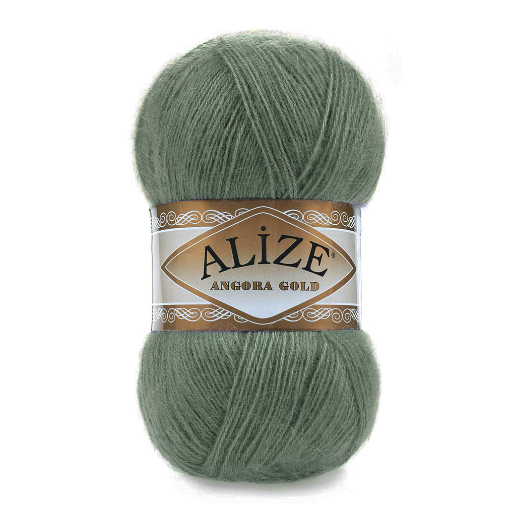 Zu sehen ist Alize Angora Gold Wolle in einem warmen Mandelgrün; weiches, leicht flauschiges Strickgarn, ideal für Pullover, Schals und kreative Handarbeitsprojekte.