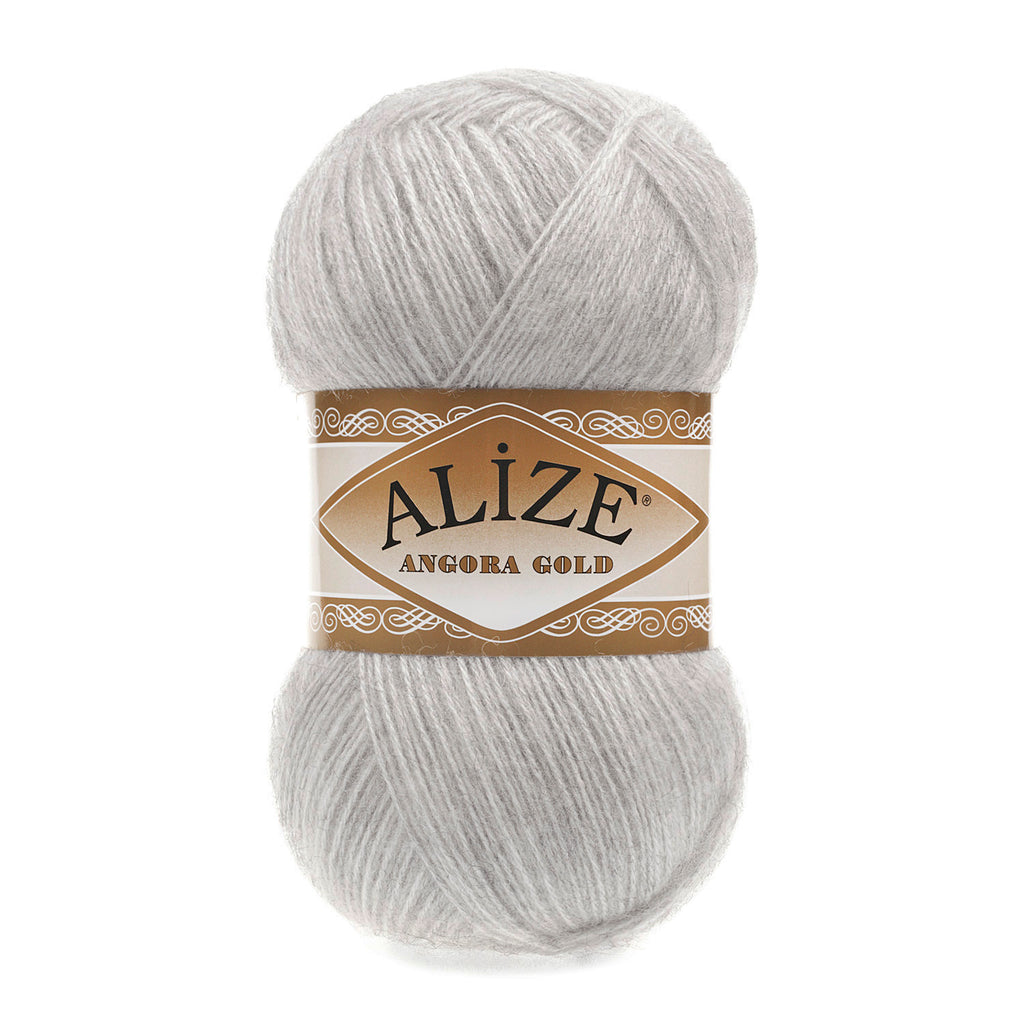 Zu sehen ist Alize Angora Gold Wolle in einem hellen Grau‑Melange‑Ton; weiches, leicht flauschiges Strickgarn, ideal für Pullover, Schals und kreative Handarbeitsprojekte.