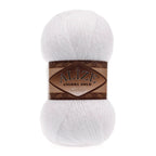 Zu sehen ist Alize Angora Gold Simli Wolle in klassischem Weiß, weiches Strickgarn mit Glitzerfaden für Pullover und Schals.